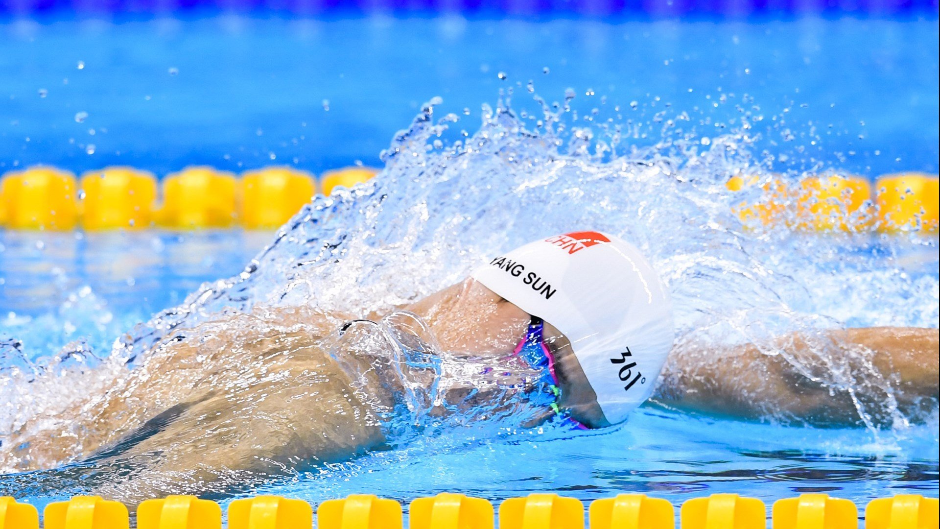 “收割季后农田慢跑恢复赛” 松软土地对关节柔和