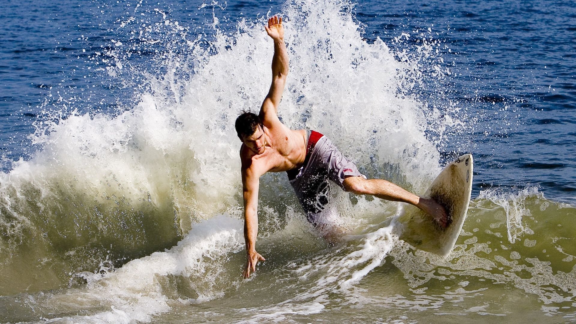 篮球联赛今日战报